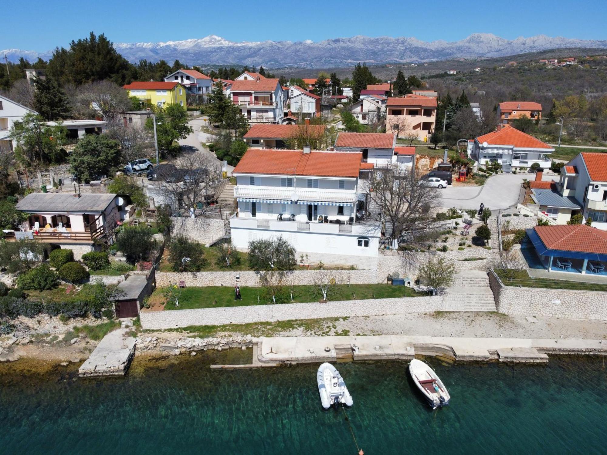 In Krusevo With Private Parking Apartment Obrovac